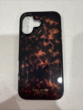 iPhone 17 kate spade Tortoiseshell Acrylic Phone Case in Brown and Black